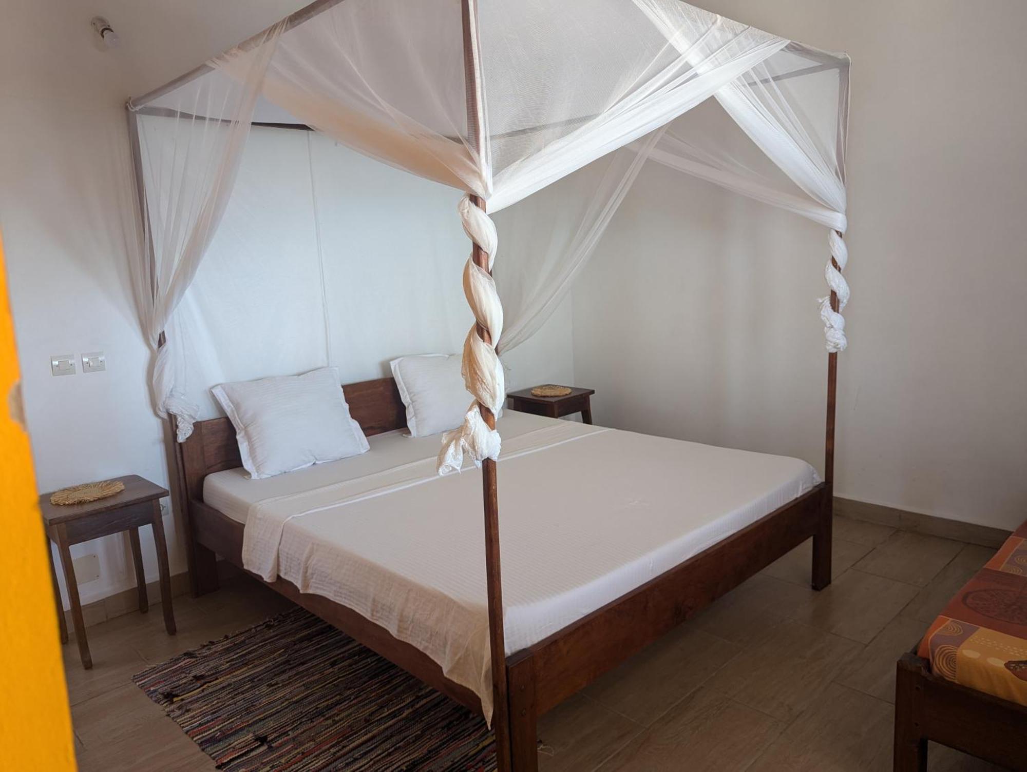 Les Paillottes De Babaomby Hotel Antsiranana Ngoại thất bức ảnh